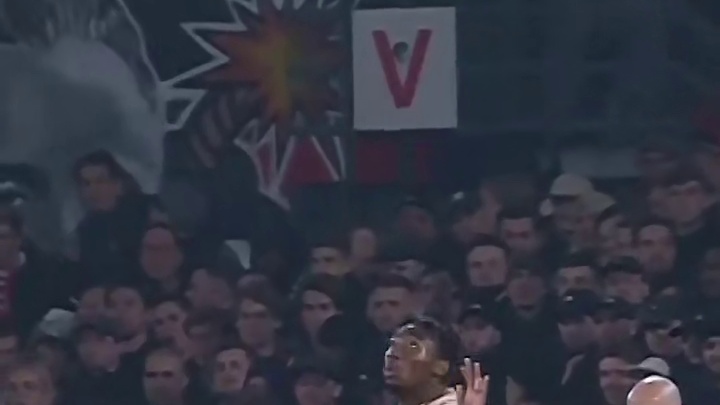 这个动作，让你想起了谁？