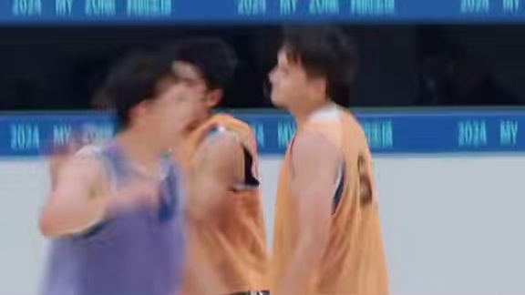 #我的主场有自己的最强三角 绝佳默契的配合 拿下比赛！#我的主场#20多岁正是热血的年纪