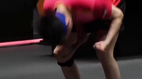 恭喜王楚钦晋级决赛，赢球后怒吼宣泄这一路的不容易#王楚钦