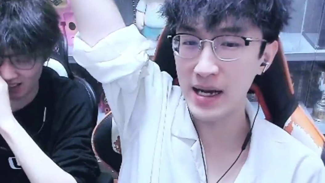 大家如何看待神秘玩家？ #逆水寒手游 #我浮夸真的要强 #逆水寒全民制作人