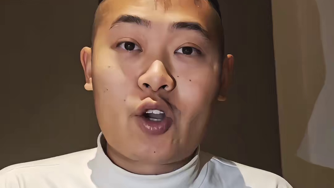 恭喜上海海港首夺足协杯冠军，有一个细节升华了~ #山东泰山 #上海海港