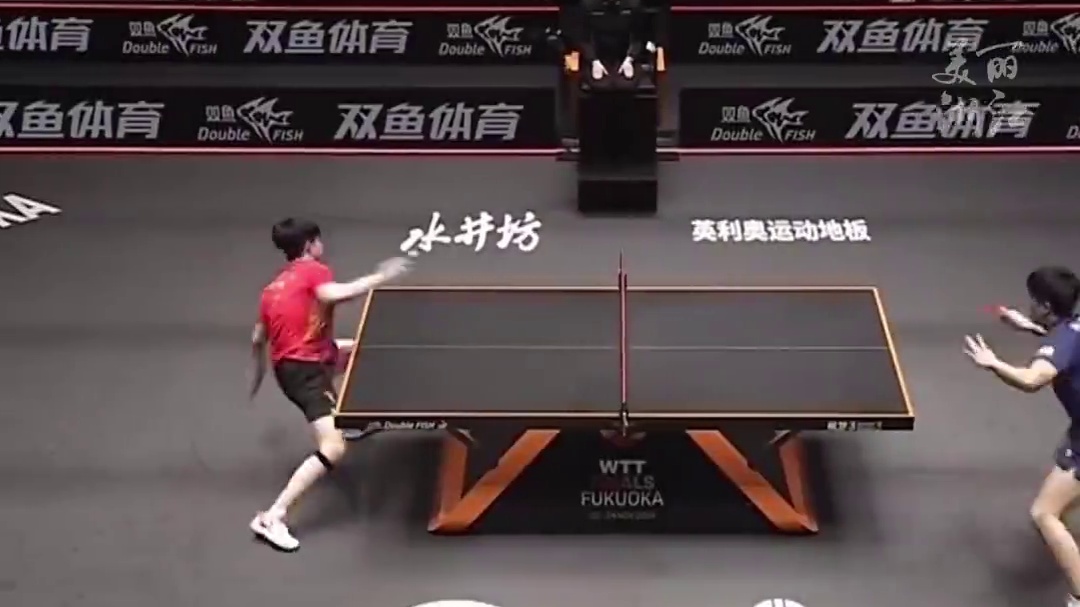 【发挥得太好了！】24日在日本福冈进行的2024年世界乒乓球职业大联盟（WTT）总决赛男单决赛中，，