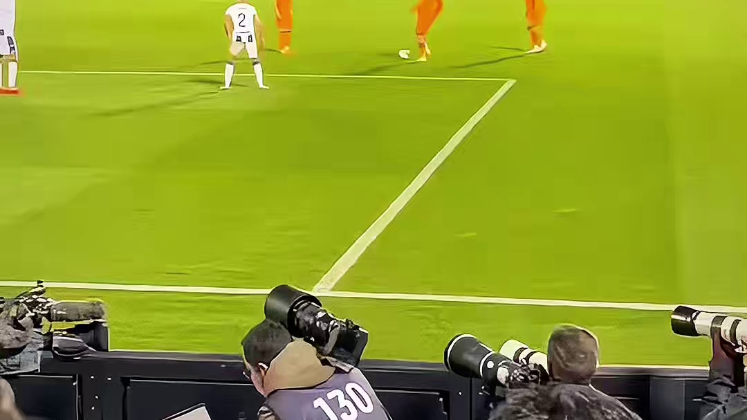 底线视角欣赏下巴尔韦德的贴地斩世界波，太秀了