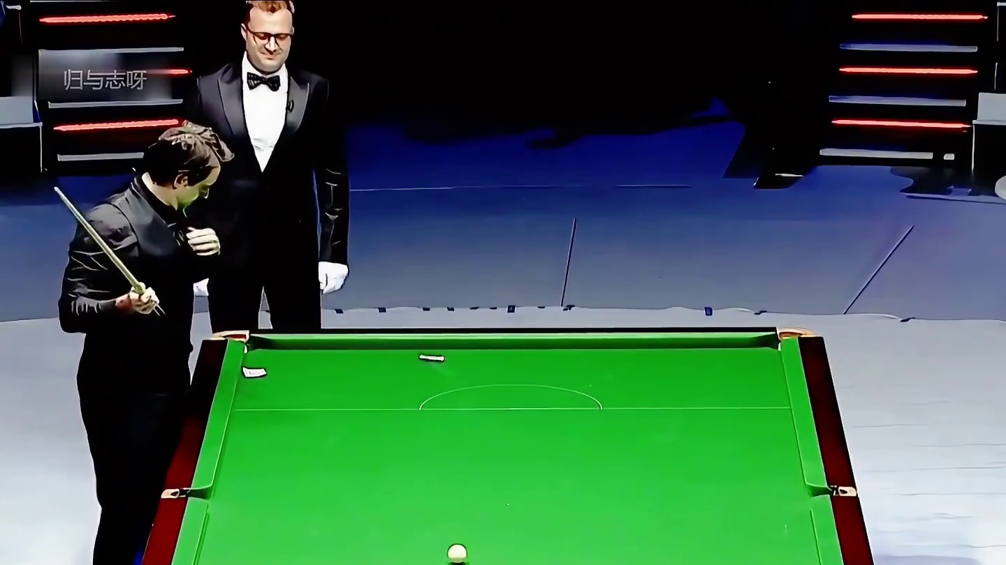 奥沙利文不懂怜香惜玉，左右开弓6分钟轰147，遭斯诺克女皇嫌弃！