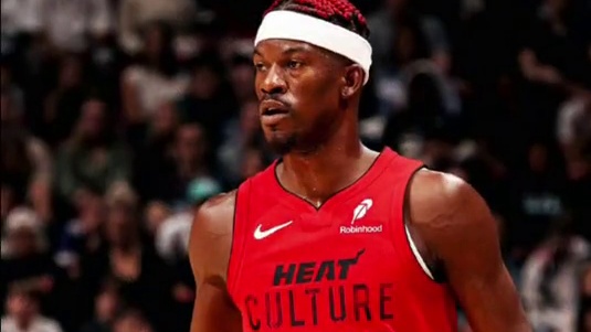 最硬的男人？ #NBA新赛季2024 #NBA #每日篮球推荐 #金牌预言家 #独行侠