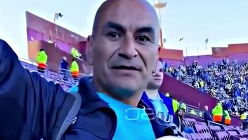 这才叫真正的骨灰级球迷 家祭无忘告乃翁 #球迷 #阿根廷 #疯狂足球