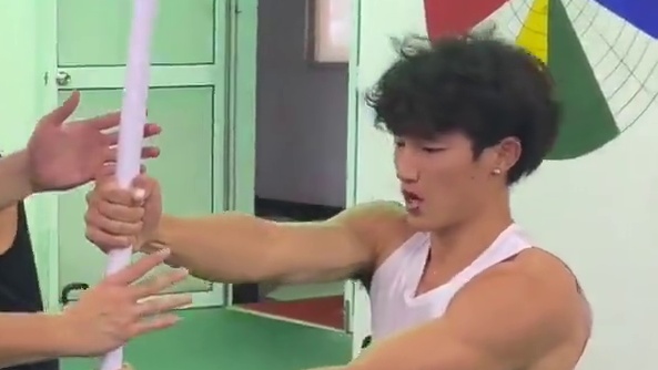 用库存视频展示一节完整的体能训练课，内容简单，有一定训练基础，不知道怎么组合的，可以直接跟练#体能训