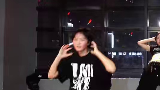 爽跳一下！#飞飞编舞 #贝维编舞 #drip #babymonster #重庆舞蹈工作室