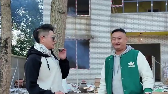 这个房子改出来只要“十万”？ 位于彭州三环路的一座小院，改出来只要“十万”？#乡村梦想家 #亨哥旧房