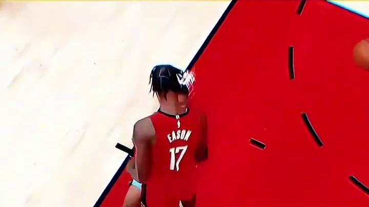 作为对手还一直关心小老弟，亚当斯这队友能处！