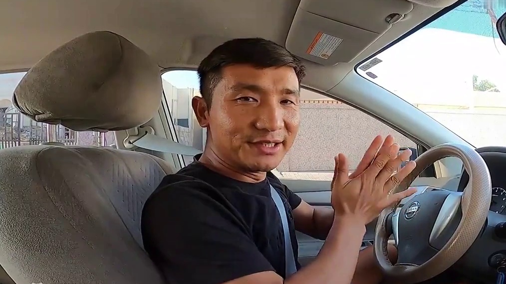 《环球探海记》阿曼~第5天：居然有人说我是在河边挖河蚌？唉！在这里我想找条河都难、更别说河蚌！