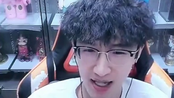 蔡哥玩成这样也不容易啊 #我浮夸真的要强 #绝地求生 #pubg