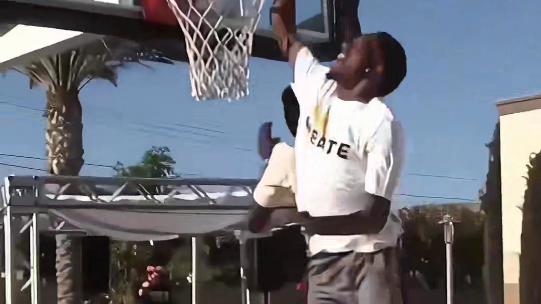 克里斯：这一百美刀可没那么容易拿！