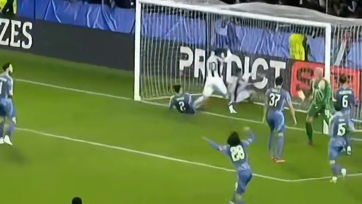 梅西附体！久保建英 一条龙助攻 1v4破门打爆