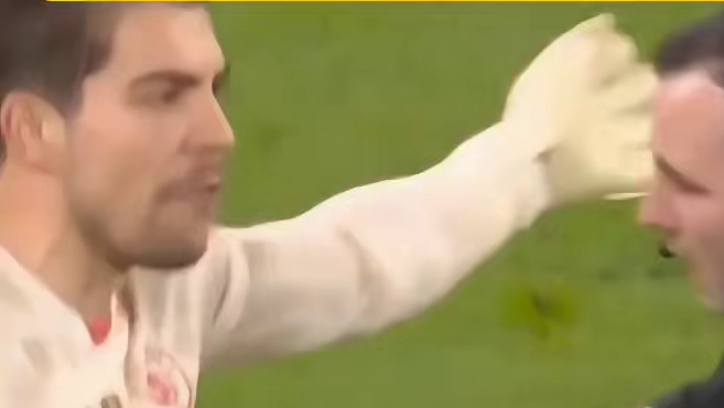 认命了！当萨拉赫点球命中为利物浦锁定胜局