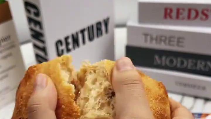 “恰巴塔无糖早餐欧包，自律期的宝子们赶紧冲”！ #恰巴塔欧包 #早餐 #面包