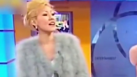 小s简直是先天模仿圣体 #娱乐百分百  #大s  #小s  #抽象  #搞笑