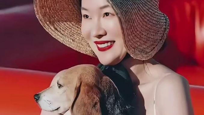 珍珠现在也是幸福小狗了