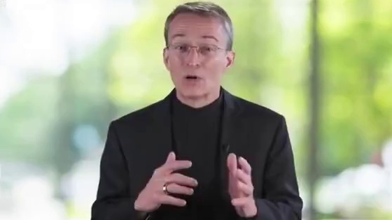 英特尔扛不住了？ 是时候找人背锅拉！#英特尔 #英特尔酷睿 #CPU #芯片 #高科技