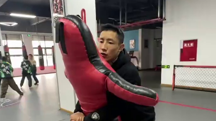 【实战背摔】 #综合格斗 #摔跤 #拒绝校园霸凌