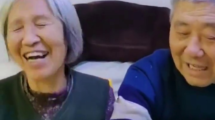 眼泪都笑出来了！哈哈哈！