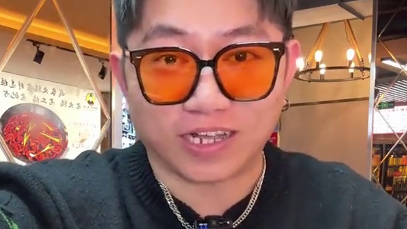 49.9单人自助全场海鲜鲜切牛羊肉畅吃！在拱墅真的很少见！在附近的真可以囤一下#一口就被惊艳到的美食