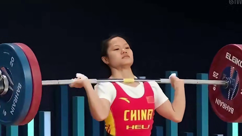 2024世界举重锦标赛女子45公斤级决赛：赵金红抓举第二把87kg平世界纪录夺金挺举第二把110kg