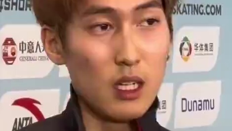 成功晋级北京站男子5000米接力A组决赛，刘冠逸这次逃不掉采访了 看得出来，他真是个害羞的人“没啥可