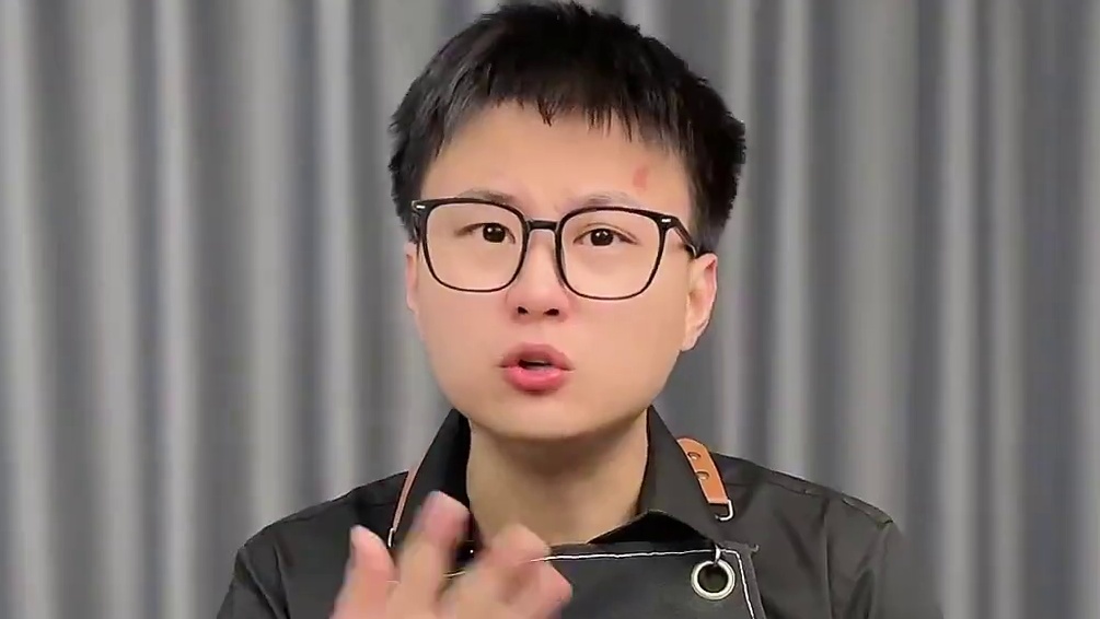 这东西能把房子给淹了，你敢信吗？ #卡美罗糖 #美食测评 #糖果测评 #网红糖果 #内容启发搜索