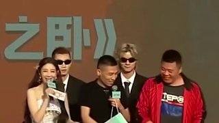 不是？寶哥水友賽真送拖鞋??？ #DNF嘉年華不打不相識 #DNF  #地下城與勇士 #這個(gè)周末來深圳