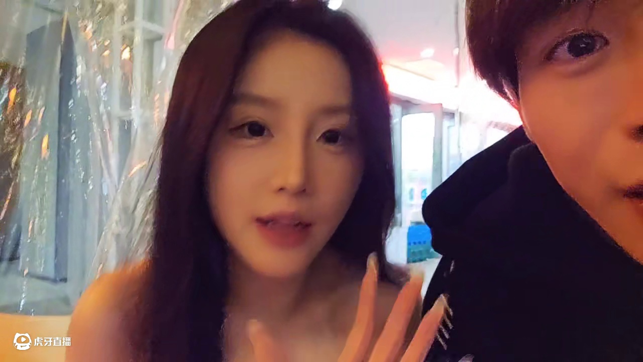 【子圣-798】女网友第一次见面竟然撞脸富老师