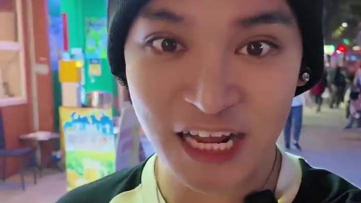 广东人饮食也不清淡啊，榴莲鸡煲初尝试，东北也妹有啊…… #测测你的好运火锅 #东北