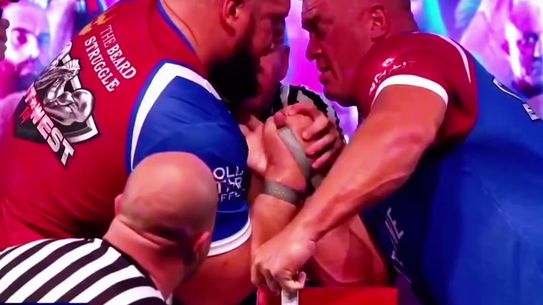 杰里VS勒万倒计时！ 杰里能否爆冷？#勒万 #铁腕运动 #手臂摔跤 #冠军