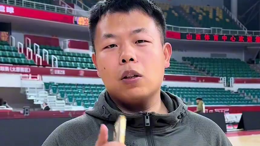 #美凯地板 助力#cba ，#山西男篮 专属地板送给大家。