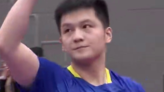 当红不让，凭实力整个世界都会为你让路，问鼎星辰，超级大满贯樊振东！相信自己，坚定前行  ct水印