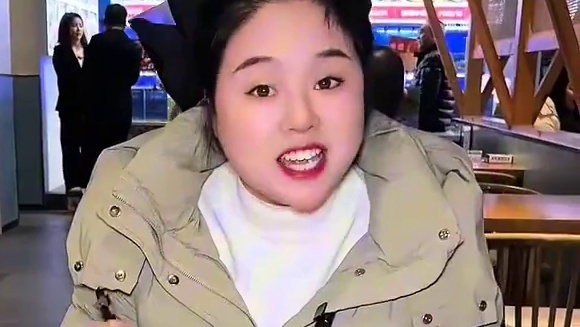 148就能在方记吃这么大桌海鲜，真的太划算了#美食探店 #必吃榜 #海鲜当然是现捞的最新鲜 #海鲜大