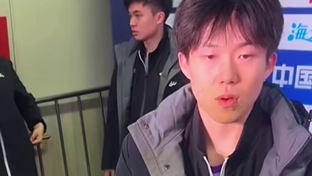 王楚钦采访，梁靖崑和林昀儒表情太搞笑了