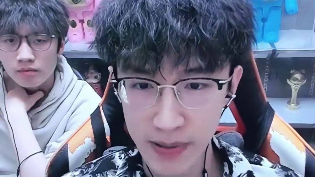 蔡哥上演极限翻盘？ #异人之下 #我浮夸真的要强 #异人之下游戏