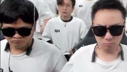 #陈伯全能王 #qq飞车 夏楚回应自己不天天去老猪直播间原因以及透露自己目前会专注带货