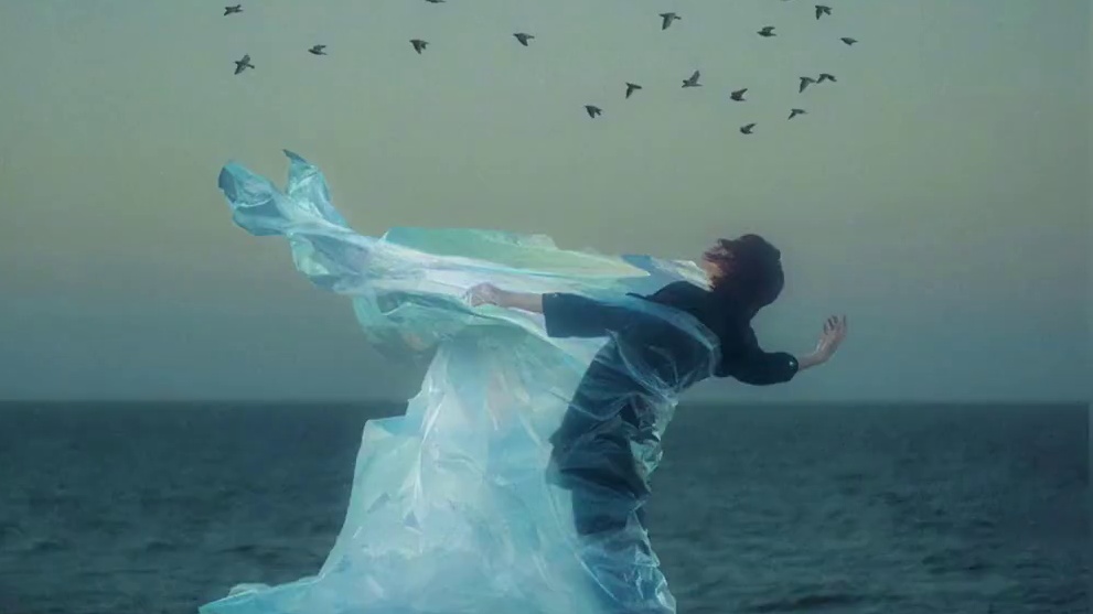 审美提升|DAY.216|Adso Piñerúa。委内瑞拉摄影师Adso Piñerúa作品充满孤