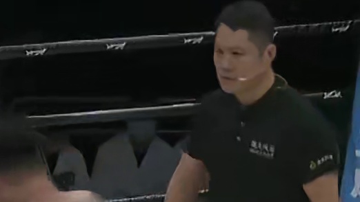 看似随意，实则大力。#椒王风云 #泰拳 #格斗