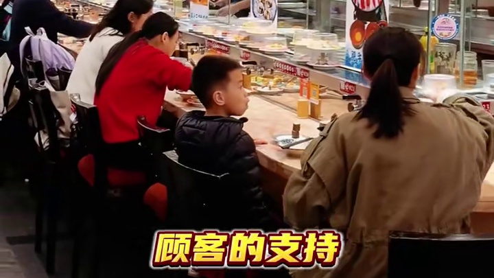 「9.9元均一价」回转拉上寿司不限量！寿司TACO、肥牛寿喜锅入冬必吃…