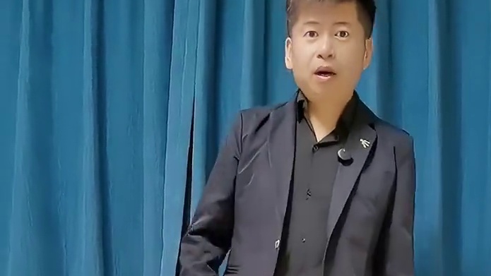 #曾经的自己 麻辣烫，汉堡，烤鸡腿#现在的自己