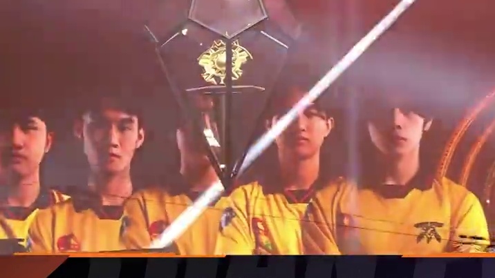 2024决胜巅峰M6世界总决赛 决赛日，选手酷炫登场 #决胜巅峰世界总决赛  #决胜巅峰全球电竞  