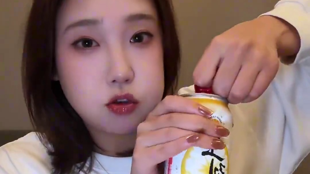 韩国深夜辣炖海鲜外卖！！脆嫩墨鱼仔吃嗨了 #韩国美食 #韩国料理 #妈呀太香了 #深夜放毒 #海鲜