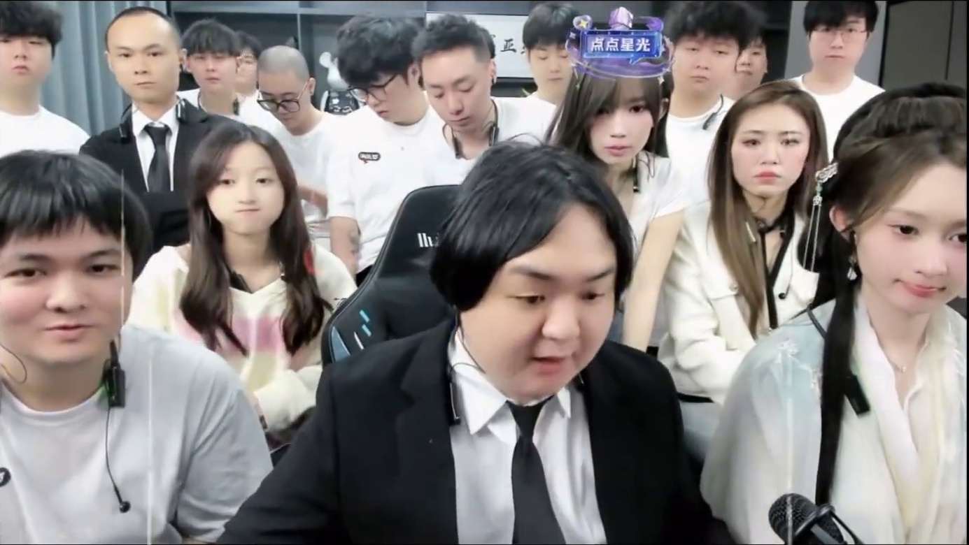 #陈伯全能王 #qq飞车 孔云峰爆料飞车官方离谱试车广告费以及今年年车是蛇系列