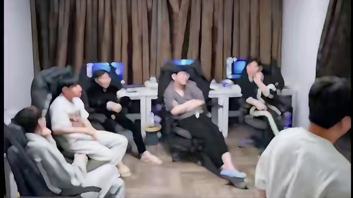 gala的表情怎么好像已经输了一样