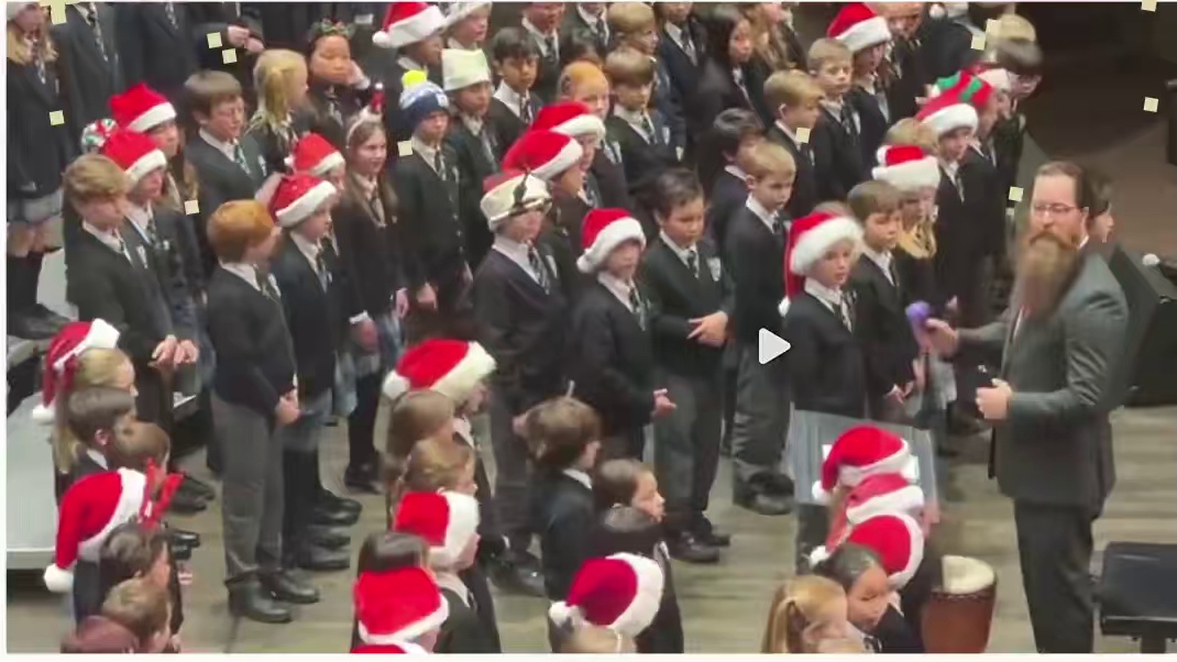 最有年味的一集！！！ #恭喜发财 #圣诞节 #刘德华解冻