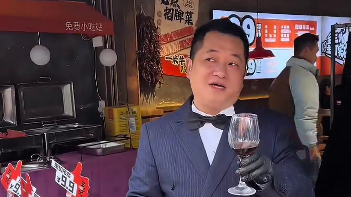 会切牛肉你就多切点！看我们能吃几米！ #吃货的世界唯有美食不可辜负 #晒美食是对平凡生活的热爱 #冬