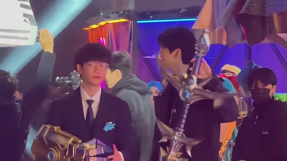 真的帅到惊叫出声！！！！！！